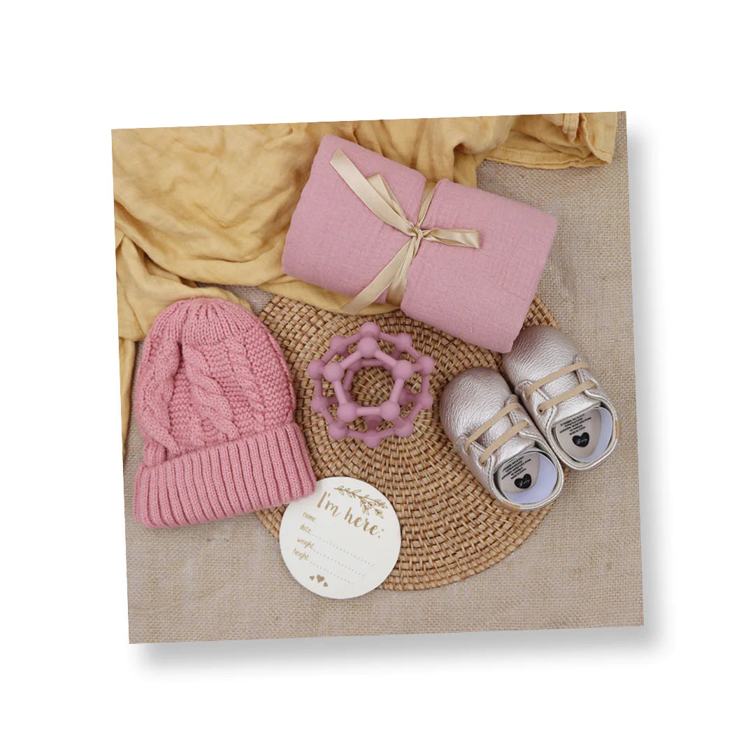 It's a Girl - Newborn Balloon Hamper