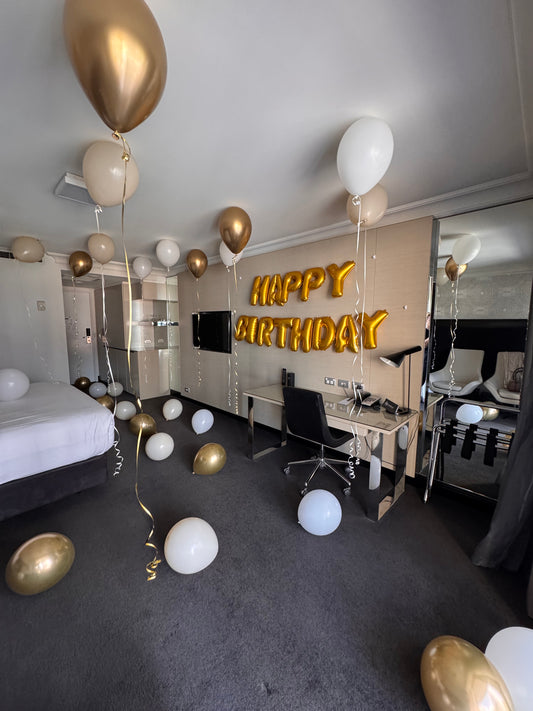 HOTEL ROOM BALLOON SURPRISE
