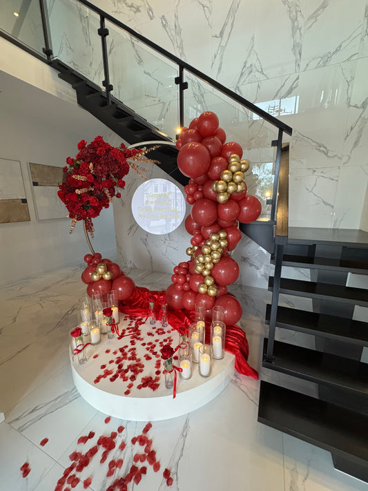 Romantic Surprise Balloon Arch Package