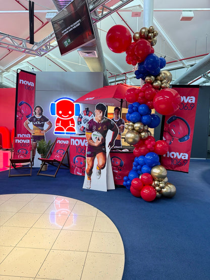 Transform your corporate event with a professional balloon installation that combines creativity and elegance. Our custom balloon designs enhance corporate events, trade shows, and office spaces, creating memorable experiences and boosting brand visibility. Elevate your brand's presence with our expert balloon decorations.